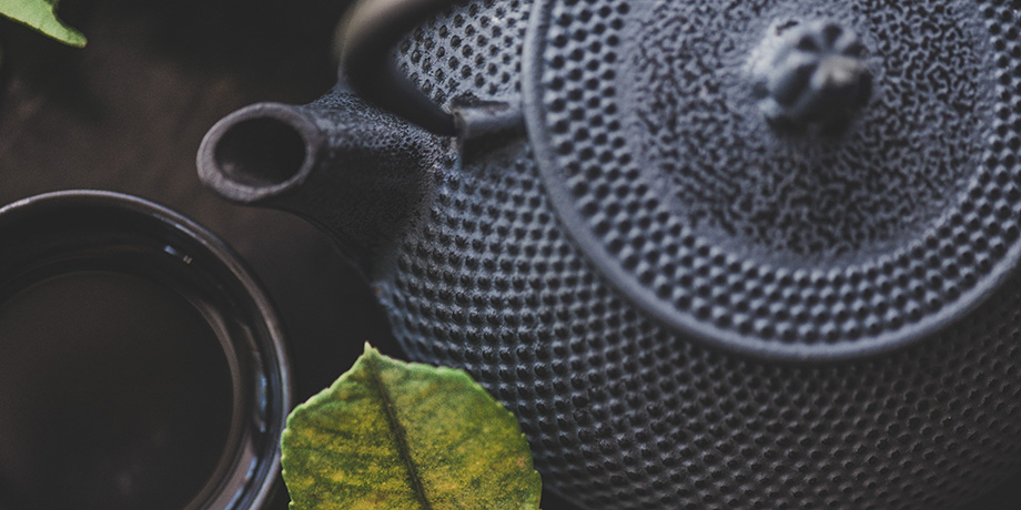 Teekanne und Teetasse